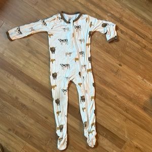 Kyte baby cow bamboo onesie pajamas
